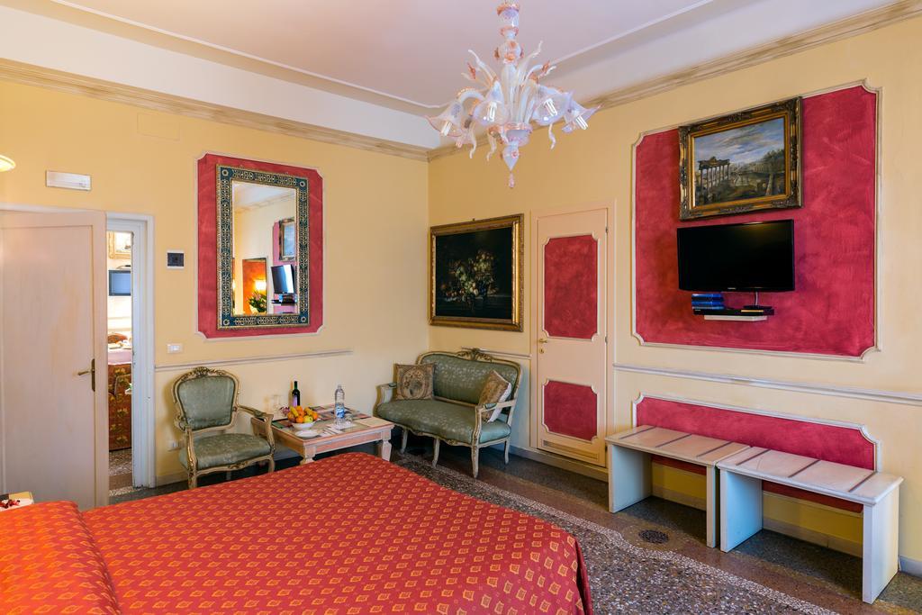 Antica Residenza D'Azeglio Room&Breakfast Di Charme — Foto 3